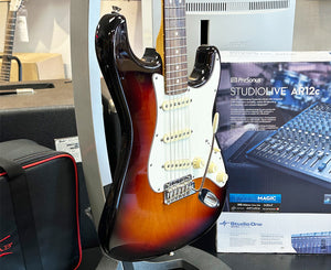 Fender American Standard Stratocaster in 3-Tone Sunburst with Original Hard Shell Case 2015