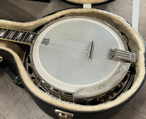 Alvarez White Eagle 5-String Bluegrass Banjo w/ Case
