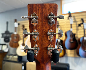 Eastman E1D-DLX Dreadnought Acoustic-Electric Gloss Natural