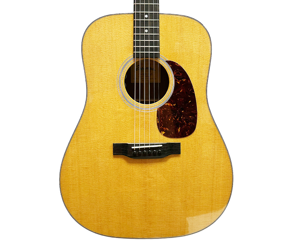 Eastman E1D-DLX Dreadnought Acoustic-Electric Gloss Natural