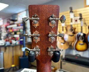 Eastman E1D-CLA Dreadnought Acoustic Guitar in Classic Finish w/ Gig Bag