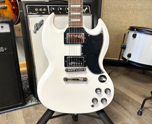 Epiphone 1961 Les Paul SG Standard Electric Guitar Aged Classic White w/ Hardshell Case