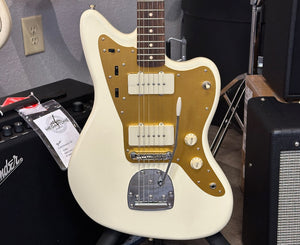 Fender Squier J Mascis Jazzmaster® Gold Anodized Pickguard in Vintage White