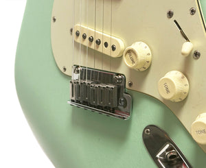 Fender American Ultra Luxe Vintage '60s Stratocaster in Sea Foam Green