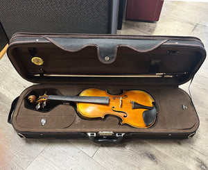 Krutz 400 Series 4/4 Violin with Case and Bow