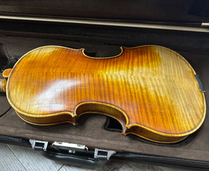 Krutz 400 Series 4/4 Violin with Case and Bow