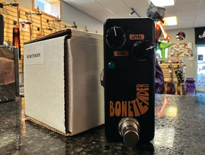 Lovepedal Bonetender Fuzz Overdrive