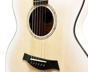 Taylor Guitars 614ce 50th Anniversary Limited-Edition Grand Auditorium Acoustic-Electric Guitar in White Edgeburst