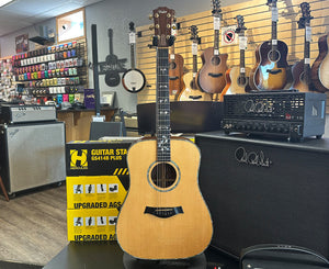 Taylor 910 Dreadnought Acoustic-Electric Guitar in Natural 1996