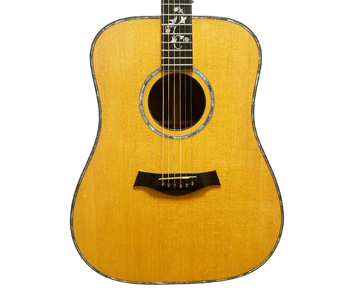 Taylor 910 Dreadnought Acoustic-Electric Guitar in Natural 1996