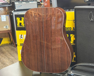 Taylor 910 Dreadnought Acoustic-Electric Guitar in Natural 1996