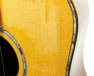 Taylor 910 Dreadnought Acoustic-Electric Guitar in Natural 1996