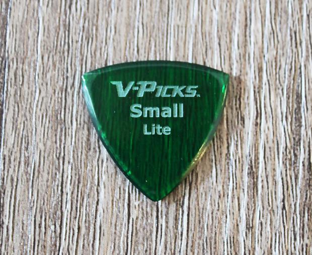 V-Picks Emerald Green Small Lite Pointed 1.5mm Custom Guitar Pick - Megatone Music